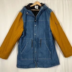 Canvas and Denim Heavy Lined Chore-style Coat with pocket details sz M